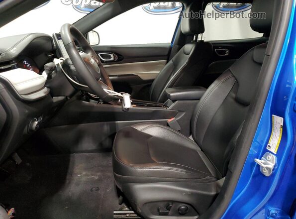 3C4NJDCN8ST509549 2025 JEEP COMPASS Синий 