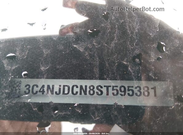 3C4NJDCN8ST595381 2025 JEEP COMPASS Серый Вид подкапотного пространства