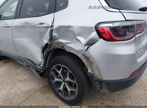 3C4NJDCN8ST595381 2025 JEEP COMPASS Серый Вид спереди