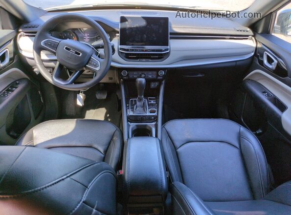 3C4NJDCNXST556954 2025 JEEP COMPASS White Widok deski rozdzielczej