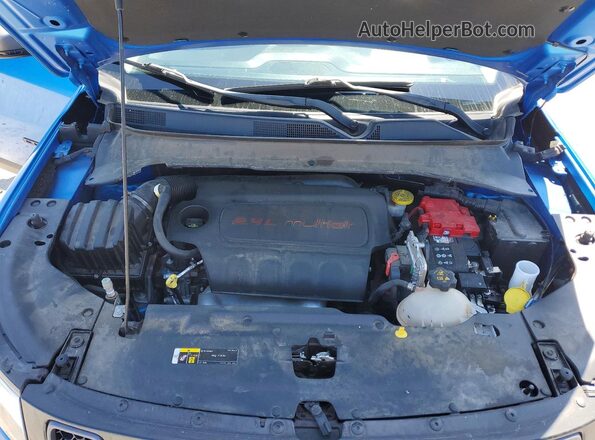 3C4NJDDB0LT227718 2020 JEEP COMPASS Синий Вид подкапотного пространства
