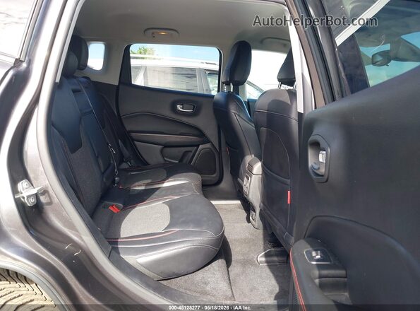 3C4NJDDB1HT668104 2017 JEEP NEW COMPASS Gray VIN კოდის სტიკერის ხედი