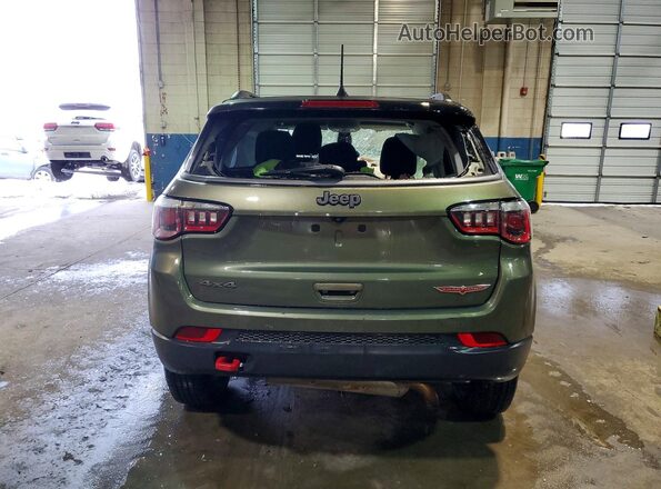 3C4NJDDB2JT207659 2018 JEEP COMPASS Green Widok z tyłu