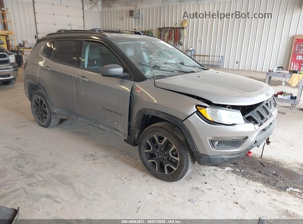 3C4NJDDB2JT482609 2018 JEEP COMPASS Серый Передняя правая четверть