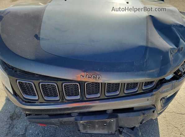 3C4NJDDB2KT786265 2019 JEEP COMPASS Gray Vista interior trasera
