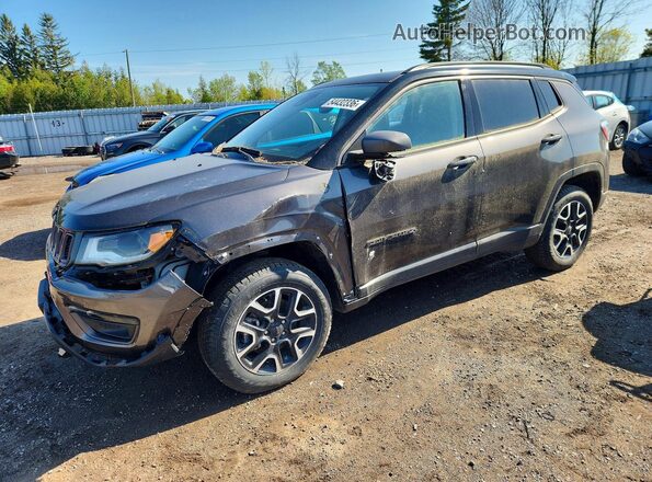 3C4NJDDB2KT800178 2019 JEEP COMPASS Gray Vista tres cuartos delantera izquierda