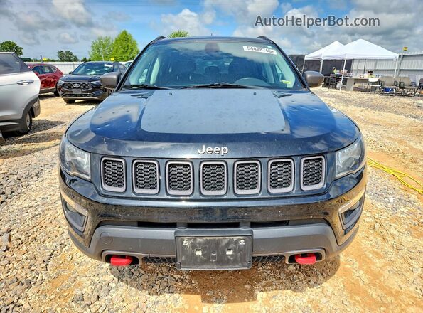 3C4NJDDB3HT631846 2017 JEEP COMPASS Black Front view