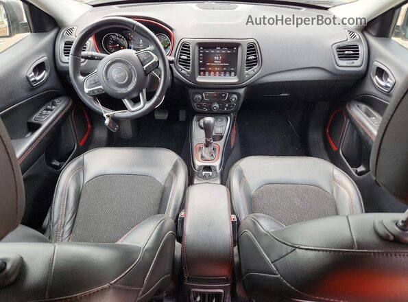 3C4NJDDB3KT723191 2019 JEEP COMPASS White Vista del salpicadero