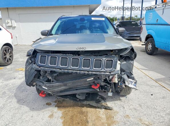 3C4NJDDB3LT132960 2020 JEEP COMPASS Серый Вид спереди
