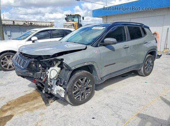 3C4NJDDB3LT132960 2020 JEEP COMPASS Серый Передняя левая четверть