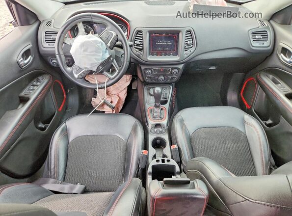 3C4NJDDB3LT222254 2020 JEEP COMPASS Серый Вид панели приборов
