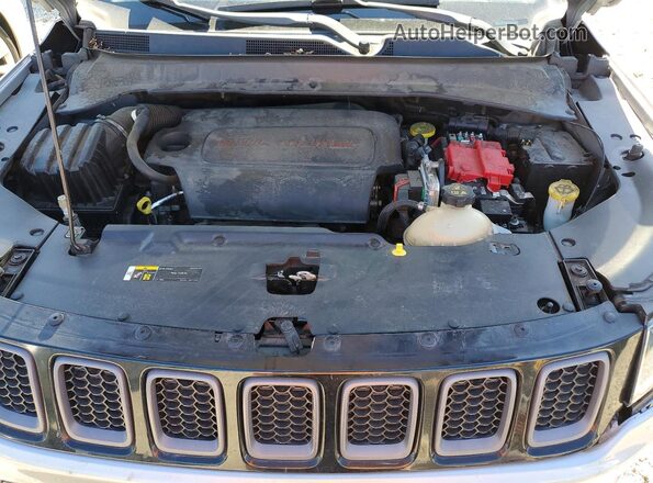 3C4NJDDB4KT748133 2019 JEEP COMPASS Silver Շարժիչի բաժամունքի տեսք