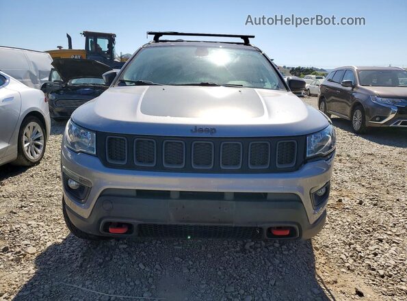 3C4NJDDB4KT748133 2019 JEEP COMPASS Silver Դիմացի տեսք
