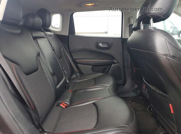 3C4NJDDB4MT589214 2021 JEEP COMPASS Серый Вид задних сидений