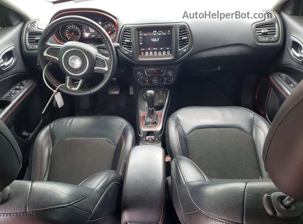 3C4NJDDB5KT722172 2019 JEEP COMPASS Угольный Вид панели приборов