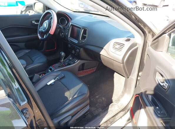 3C4NJDDB6LT163622 2020 JEEP COMPASS Black Front interior view
