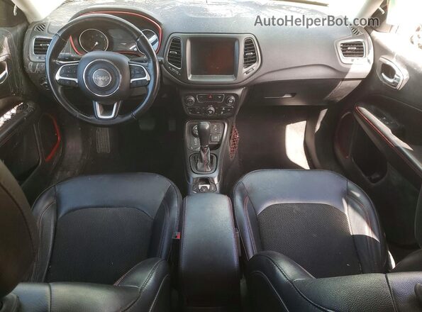3C4NJDDB6LT221180 2020 JEEP COMPASS Белый Вид панели приборов