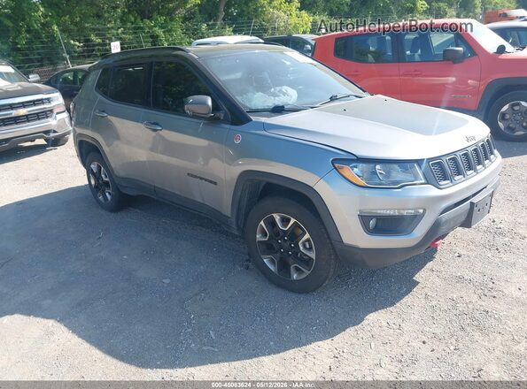 3C4NJDDB7HT636113 2017 JEEP NEW COMPASS Silver Передня права чверть