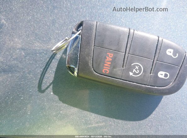 3C4NJDDB7HT636113 2017 JEEP NEW COMPASS Silver Вид панелі приладів