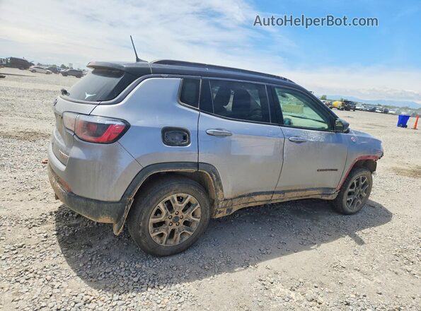 3C4NJDDB7KT667725 2019 JEEP COMPASS Silver Tył prawy
