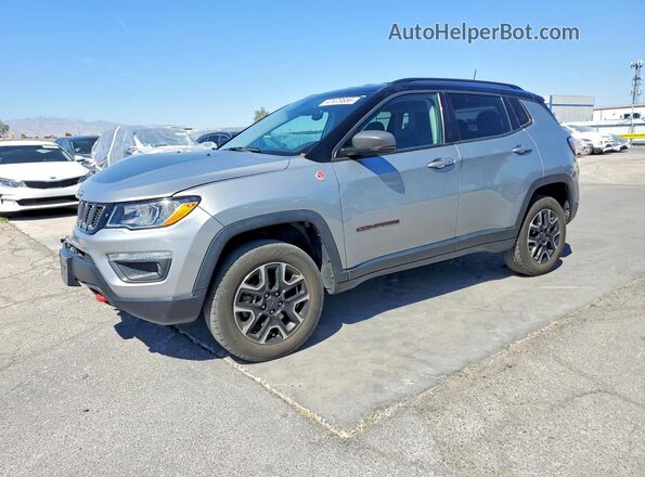 3C4NJDDB7LT162933 2020 JEEP COMPASS Серебряный Передняя левая четверть