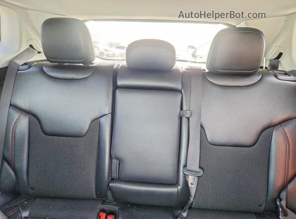 3C4NJDDB7LT170739 2020 JEEP COMPASS White უკანა სავარძლების ხედი