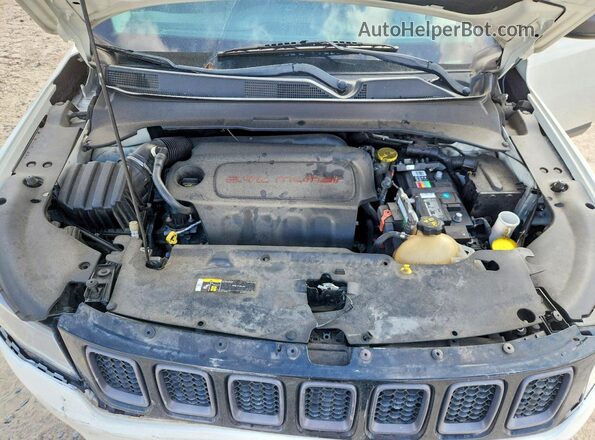 3C4NJDDB7LT170739 2020 JEEP COMPASS White ძრავის განყოფილების ხედი