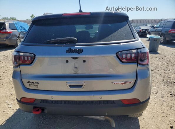 3C4NJDDB7MT583827 2021 JEEP COMPASS Серебряный Вид сзади