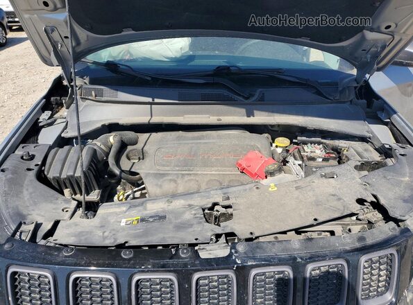 3C4NJDDB7MT583827 2021 JEEP COMPASS Серебряный Вид подкапотного пространства