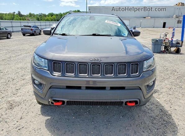 3C4NJDDB8HT689497 2017 JEEP COMPASS Charcoal Widok z przodu