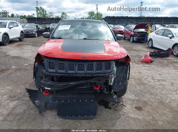 3C4NJDDB8JT163067 2018 JEEP COMPASS Оранжевый Вид задней части салона