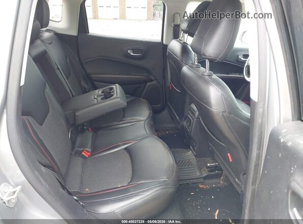 3C4NJDDB8LT184388 2020 JEEP COMPASS Серебряный Вид наклейки с VIN-кодом
