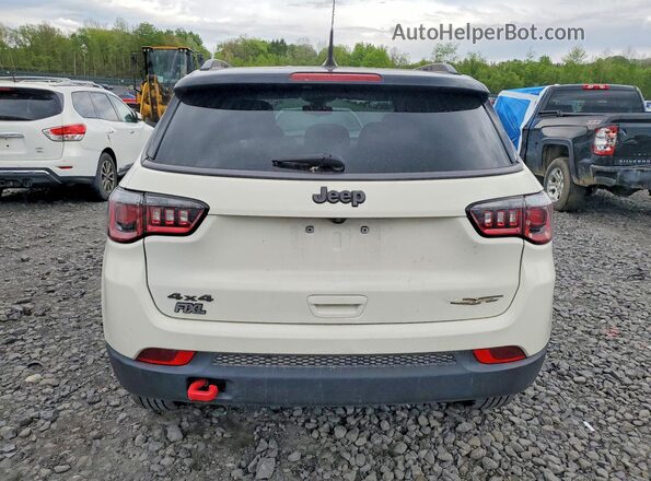 3C4NJDDBXLT177572 2020 JEEP COMPASS Белый Вид сзади