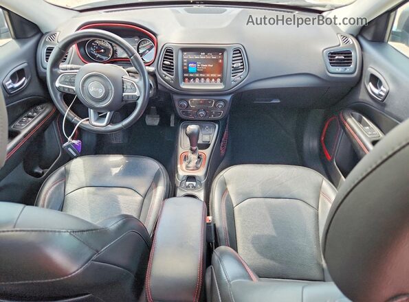 3C4NJDDBXLT238581 2020 JEEP COMPASS White Widok deski rozdzielczej