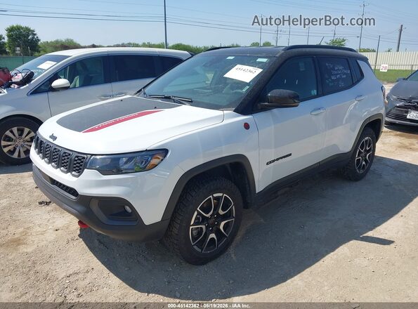 3C4NJDDN0ST551115 2025 JEEP COMPASS Белый Передняя левая четверть