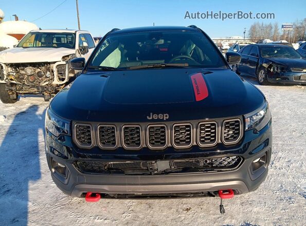 3C4NJDDN1ST567906 2025 JEEP COMPASS Черный Вид спереди