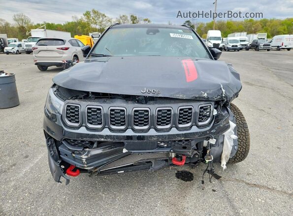 3C4NJDDN1ST593664 2025 JEEP COMPASS Черный Вид спереди
