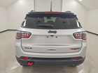 2025 Jeep Compass Trailhawk Серебряный vin: 3C4NJDDN2ST583922