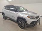 2025 Jeep Compass Trailhawk Серебряный vin: 3C4NJDDN2ST583922