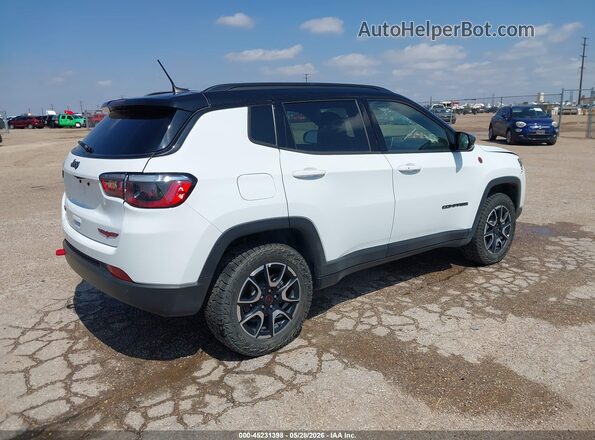 3C4NJDDN2TT186079 2026 JEEP COMPASS White Tył prawy