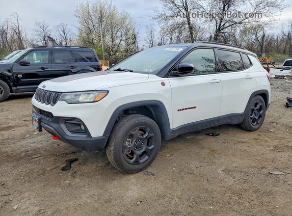 3C4NJDDN3RT610264 2024 JEEP COMPASS White Przód lewy