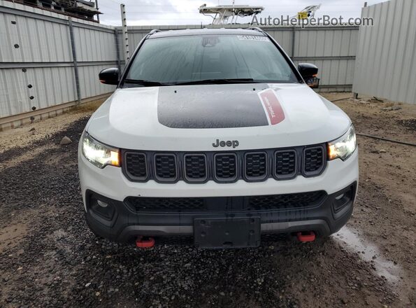 3C4NJDDN4RT144876 2024 JEEP COMPASS White 