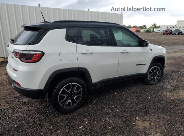3C4NJDDN4RT144876 2024 JEEP COMPASS White 