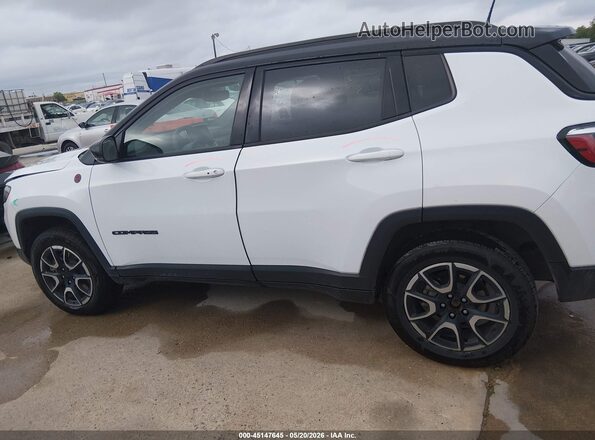 3C4NJDDN5RT117203 2024 JEEP COMPASS Белый Панорамный вид салона 360°