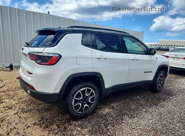 3C4NJDDNXRT144882 2024 JEEP COMPASS White Tył prawy