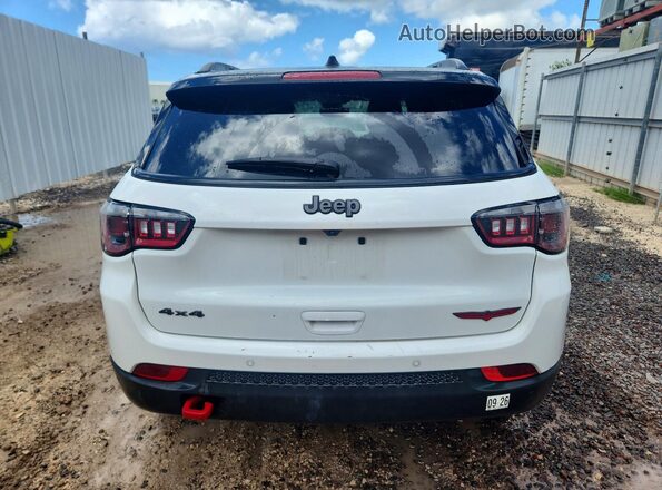 3C4NJDDNXRT144882 2024 JEEP COMPASS White Widok z tyłu
