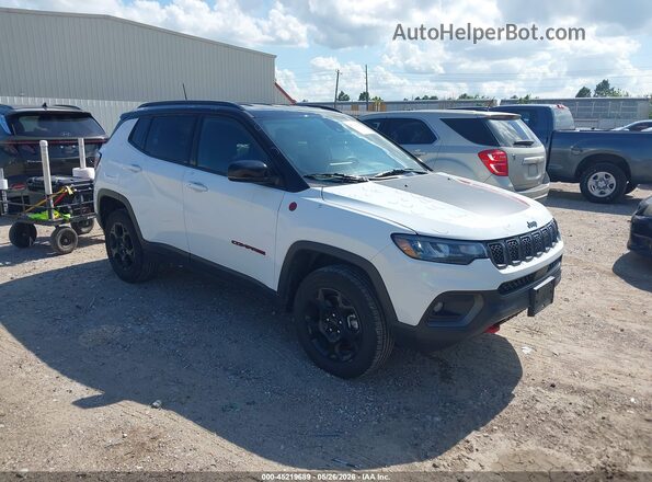 3C4NJDDNXRT602761 2024 JEEP COMPASS Белый Передняя правая четверть