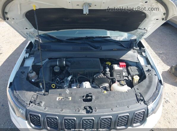 3C4NJDDNXRT602761 2024 JEEP COMPASS Белый Вид сзади