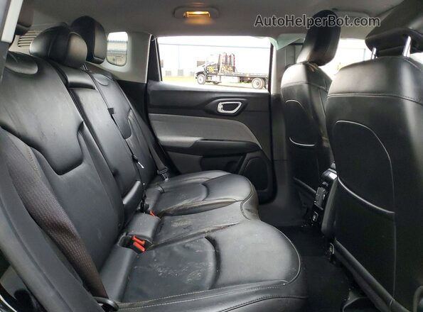 3C4NJDFB0NT125710 2022 JEEP COMPASS Black Вид задньої частини салону