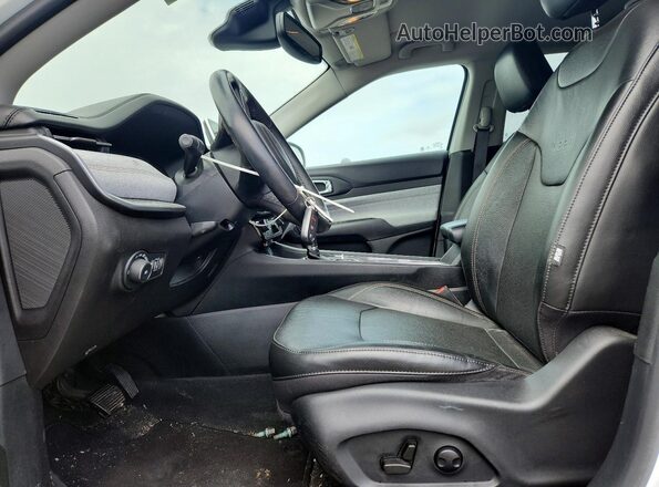 3C4NJDFB1NT204562 2022 JEEP COMPASS White Widok wnętrza z przodu